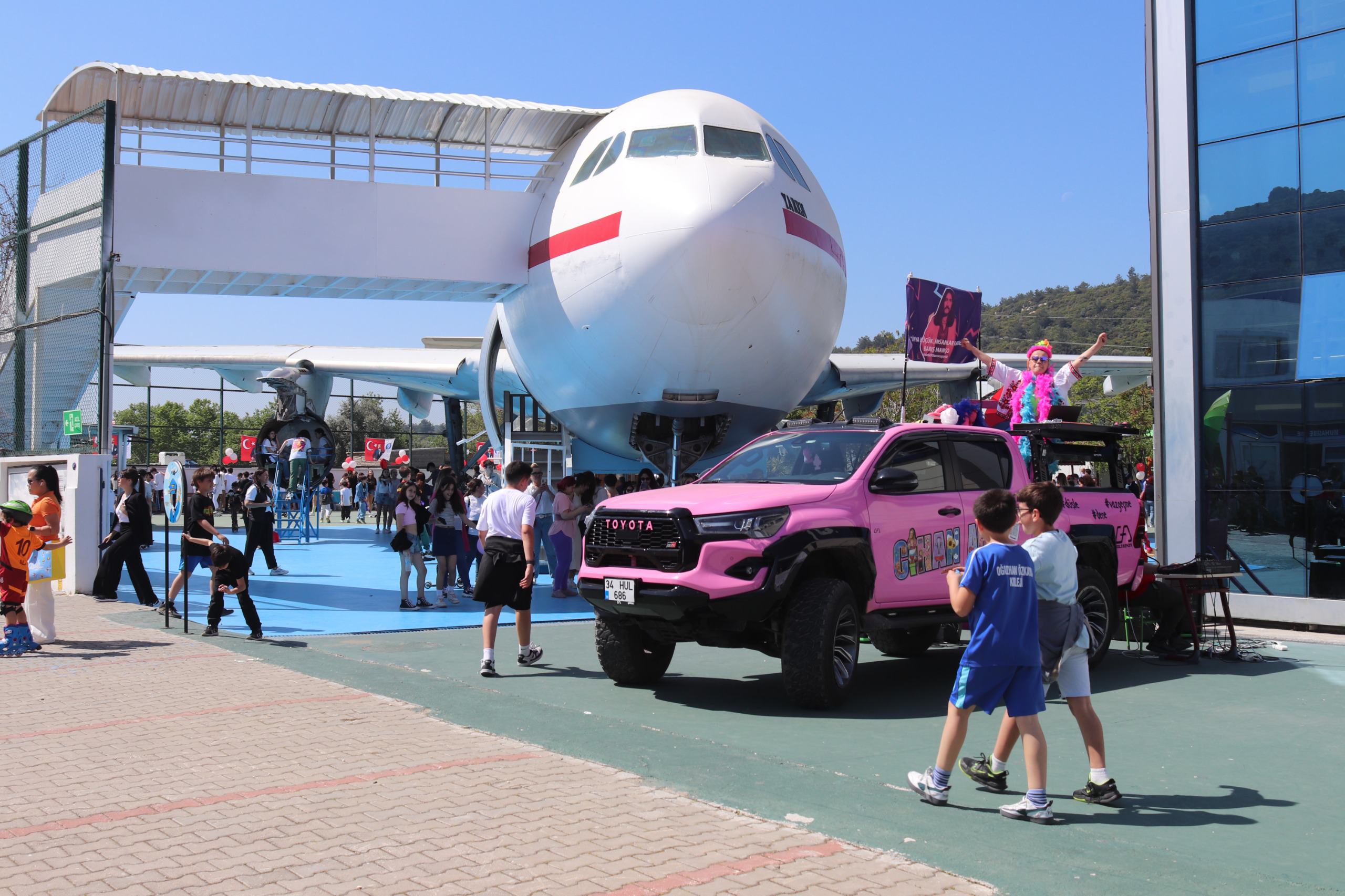 Halk Oyunları ve Dünya Dansları