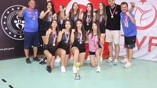 yildiz-kiz-voleybol-1 - yildiz-kiz-voleybol-1-2
