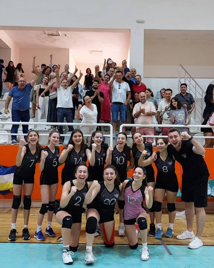 Yıldız Kız Voleybol 1